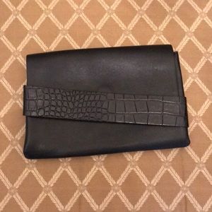 Zara black clutch